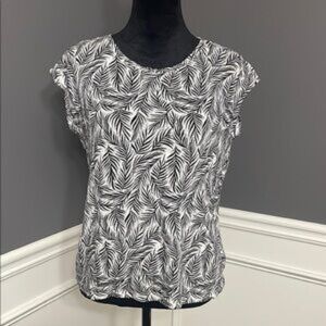 Tahari 100% Linen Top Small Black White Palm Print Button Back Coastal Chic
